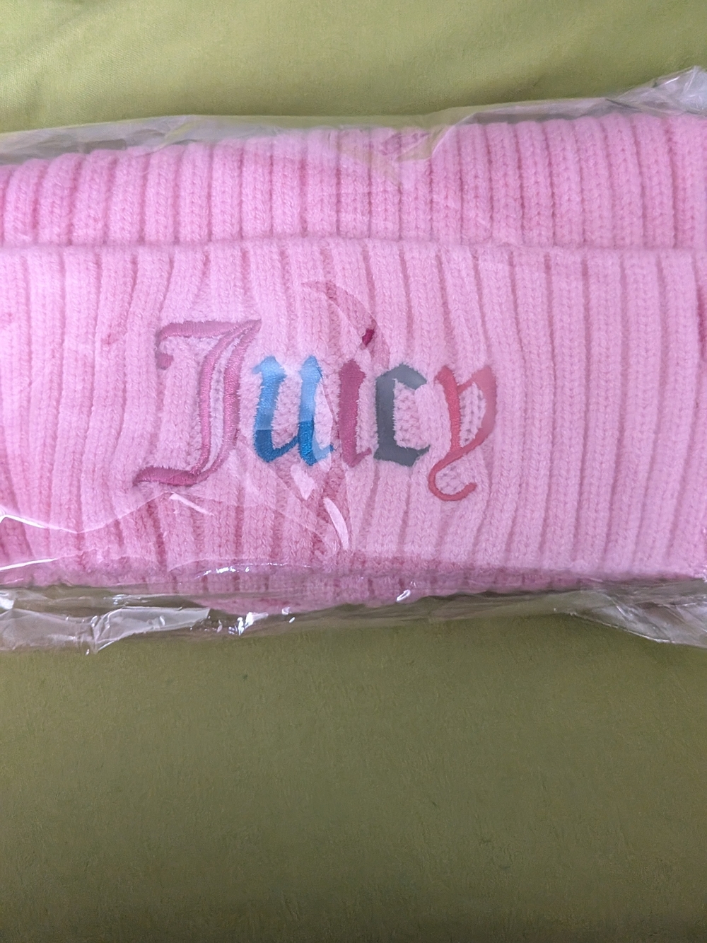 Juicy Couture Light Pink Ribbed Beanie with Multicolor Logo